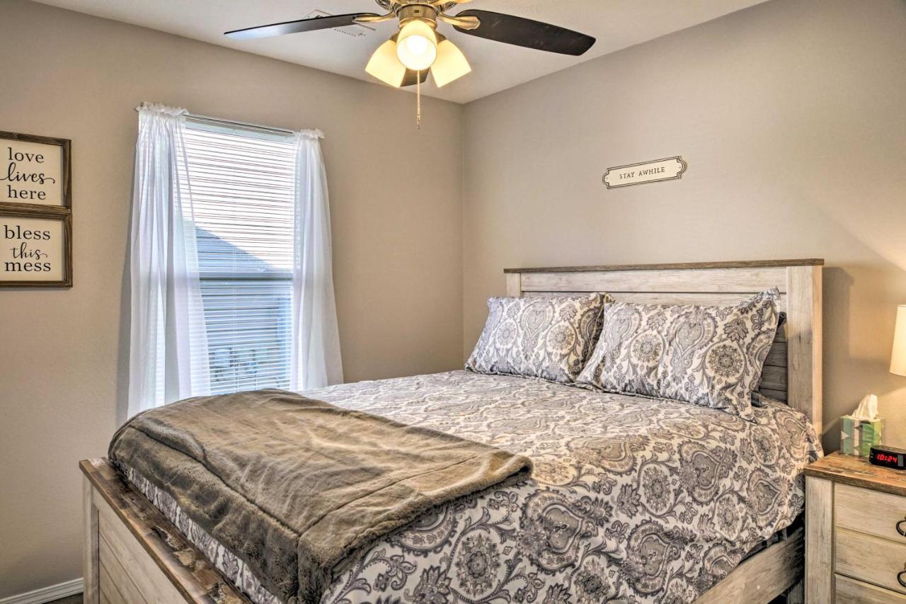 Cozy Condo With Pool Access, 5 Mi To Table Rock Lake Branson Eksteriør billede