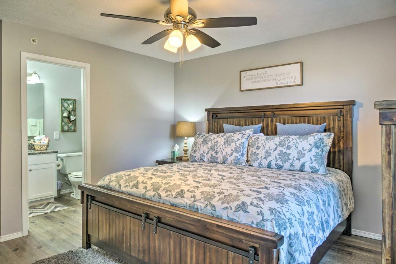Cozy Condo With Pool Access, 5 Mi To Table Rock Lake Branson Eksteriør billede